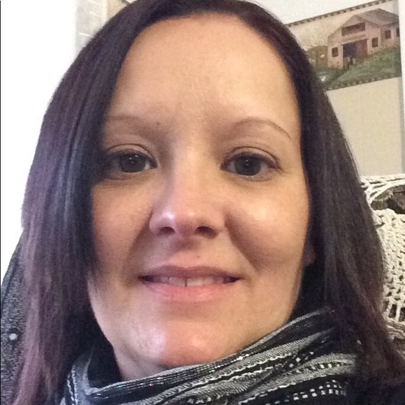 Meet your Posher, Nancy - Picture 1 of 1